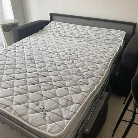 Lumineux, Ensoleillee, Proche ,coeur De Centre Ville, Chaleureux, Appartement *