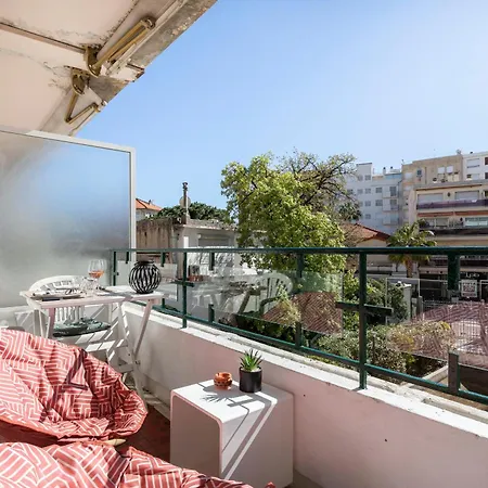 Appartement Lumineux, Ensoleillee, Proche ,coeur De Centre Ville, Chaleureux, Antibes