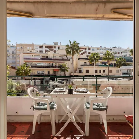 Lumineux, Ensoleillee, Proche ,coeur De Centre Ville, Chaleureux, Appartement *