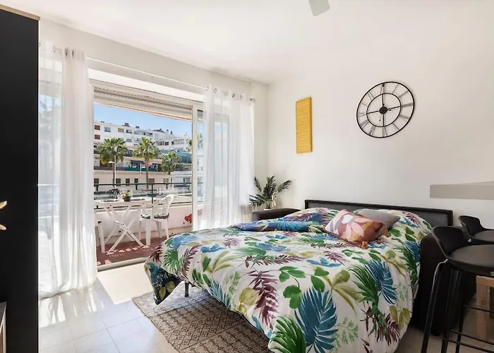 Lumineux, Ensoleillee, Proche ,coeur De Centre Ville, Chaleureux, * Antibes